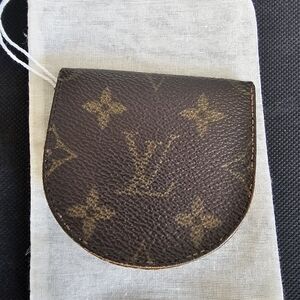 Louis Vuitton Monogram Coin Pouch